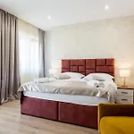 Shine Of Life Luxury Rooms