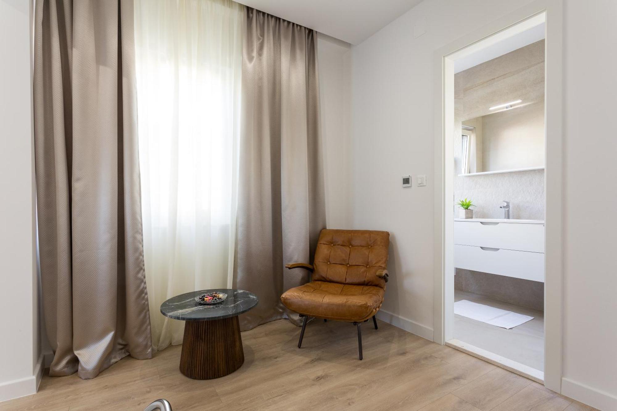 Shine Of Life Luxury Guest house Split