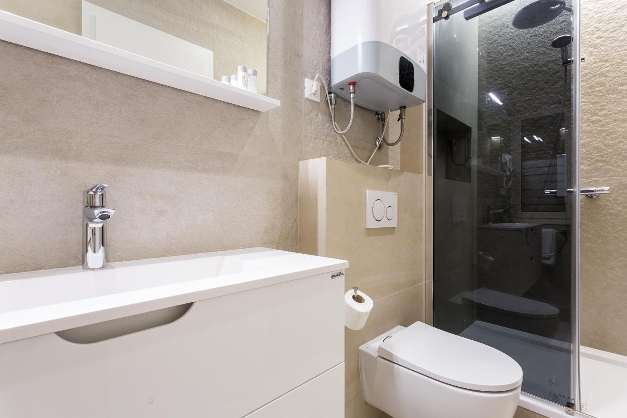 Shine Of Life Luxury Guest house Split